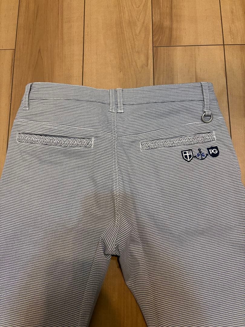 PEARLY GATES ストレッチスリムパンツ　サイズ4