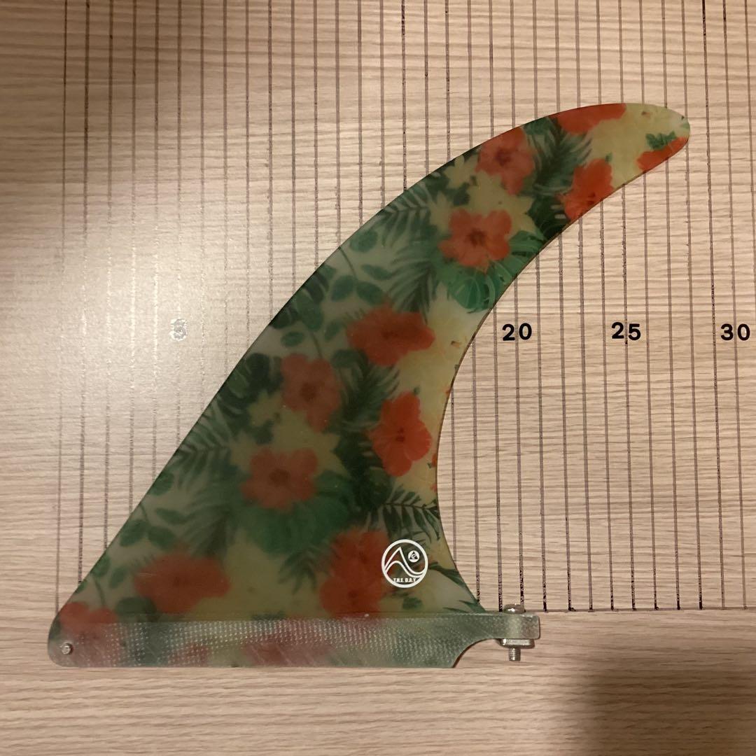 新品未使用シングルフィン9インチ　ハイビスカス柄、 スクリュー付き