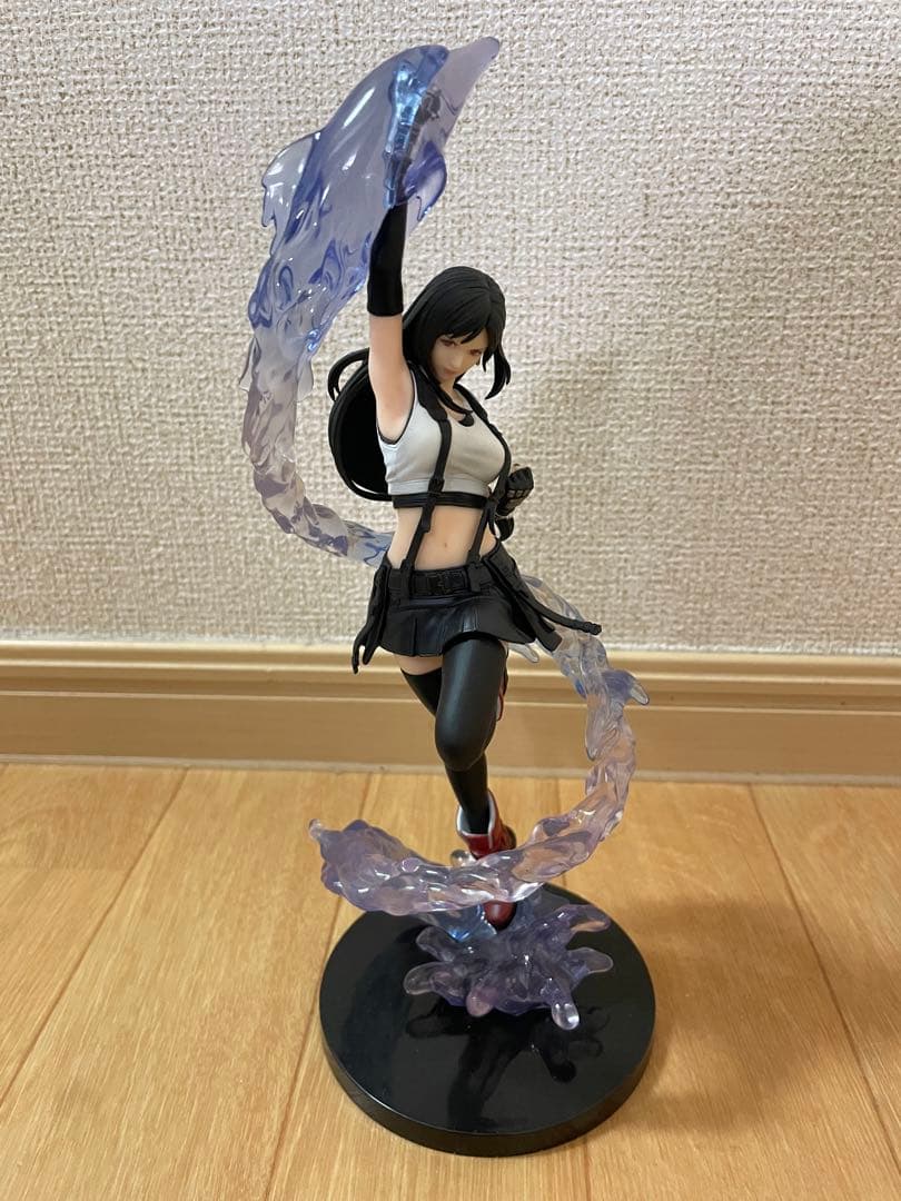 ファイナルファンタジー7 フィギュア２体セット ティファ・エアリス