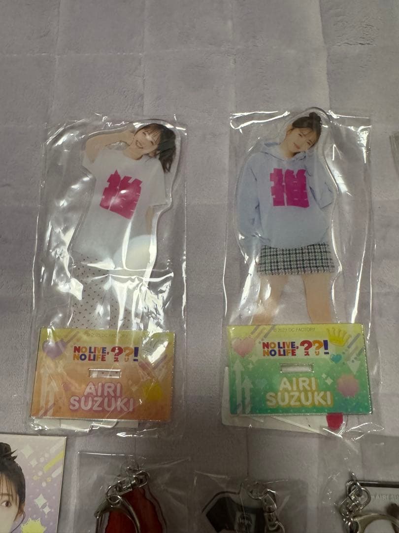 鈴木愛理　ラッフルくじ　まとめ売り　ビッグアクリルスタンド含む　24品