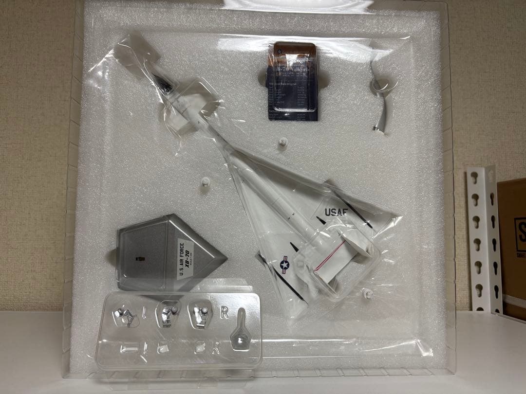 ハルチャン SQwings XB-70 1/200 NASA