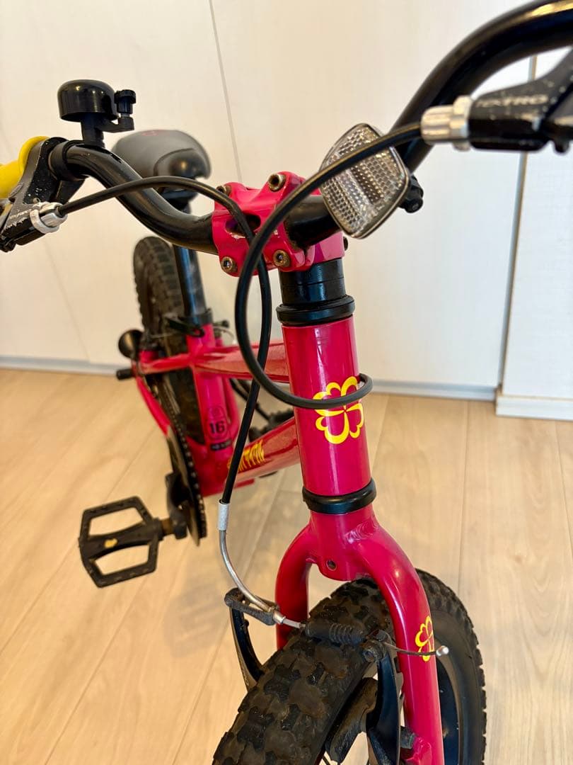 さいたま市引取限定　ヨツバサイクル 16インチ プラムピンク（廃番カラー）