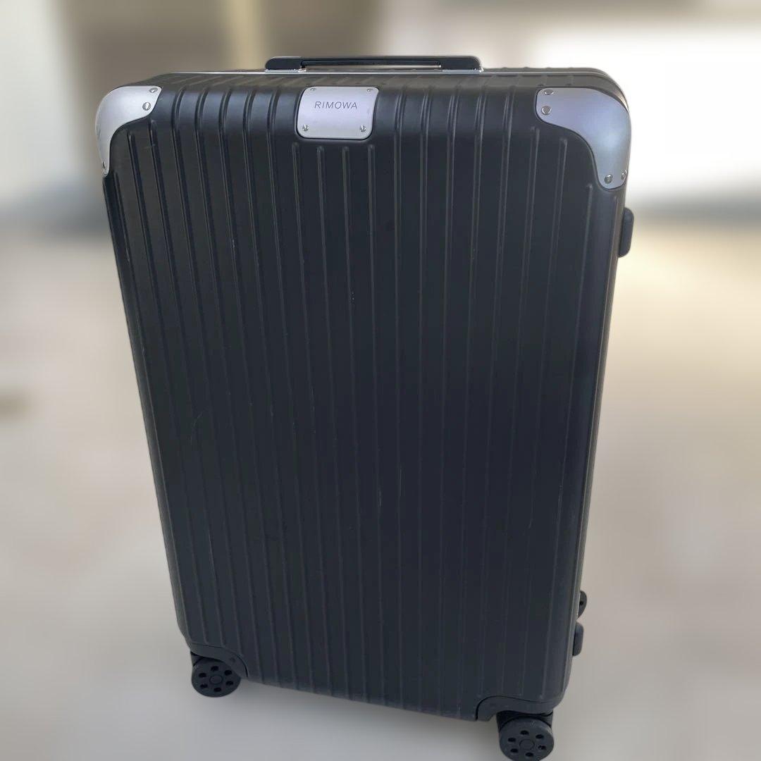 RIMOWA ブラックキャリーケース 中型