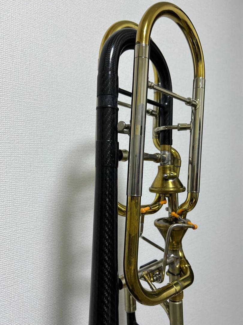 バストロンボーン（カーボンベル&アウタースライド）