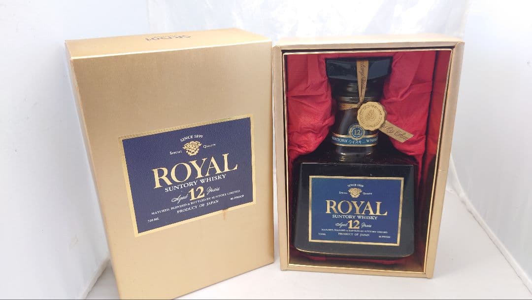 サントリー　ウイスキー　ローヤル　プレミアム12年　未開栓　古酒　箱付