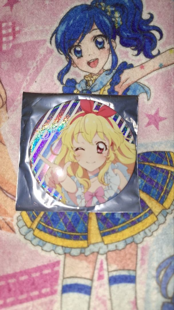 アイカツ 5thフェス グリッター缶バッジ 星宮いちご