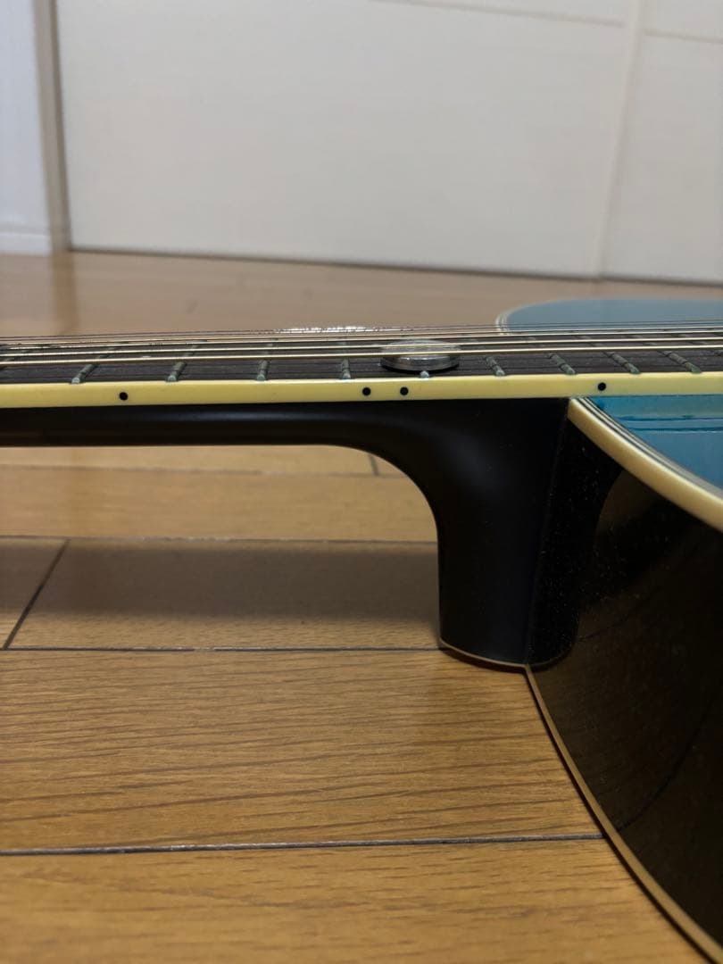 ヤマハ　アコースティックギター FS820 TQ ソフトケース付き