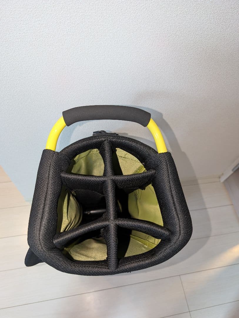 【美品】軽量 adidas キャディバッグ 黒/黄色　9型