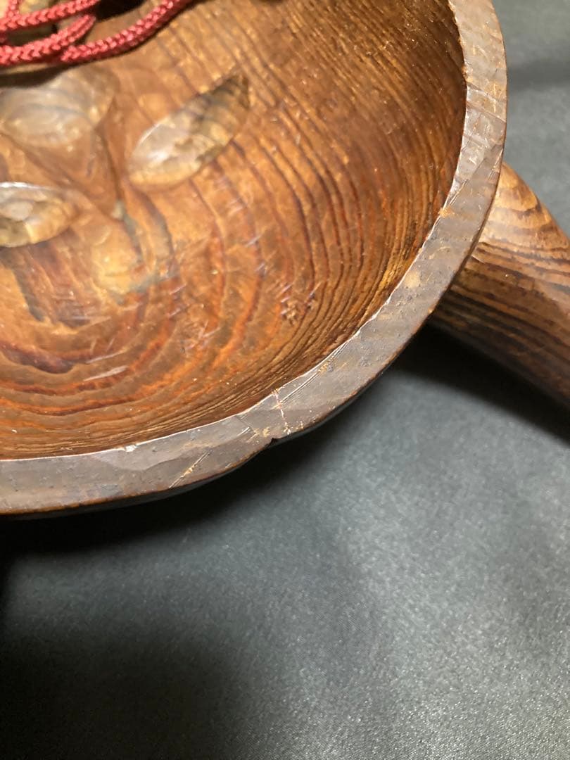 【一刀斎香雲 作】　讃岐一位一刀彫