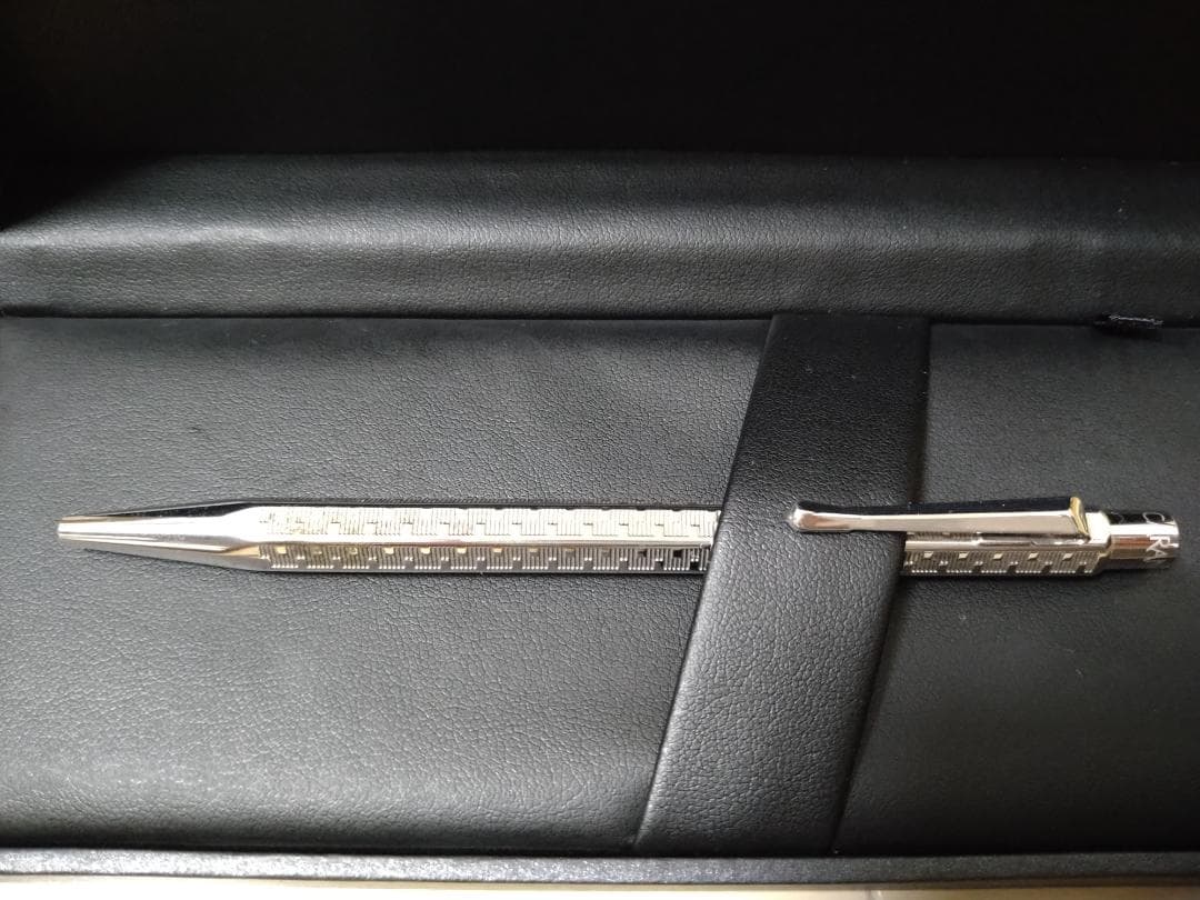 カランダッシュ　エクリドール　ボールペン　新品