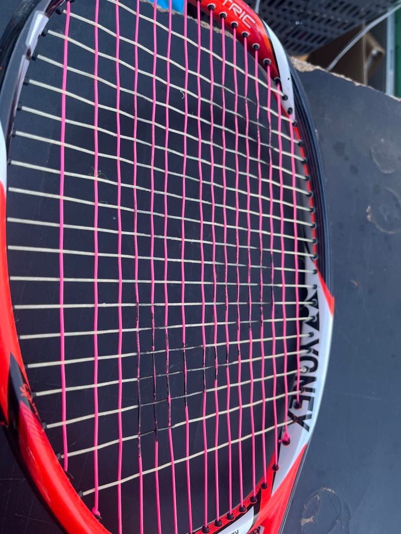 YONEX テニスラケット 赤/黒