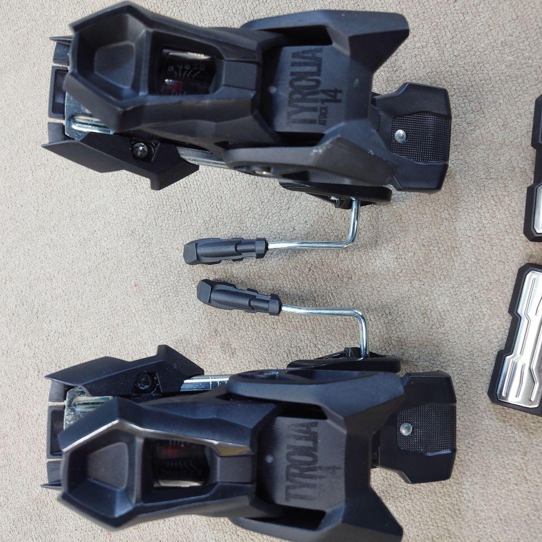 【訳あり】チロリアビンディングATTACK14 ワイドブレーキ パウダースキー用