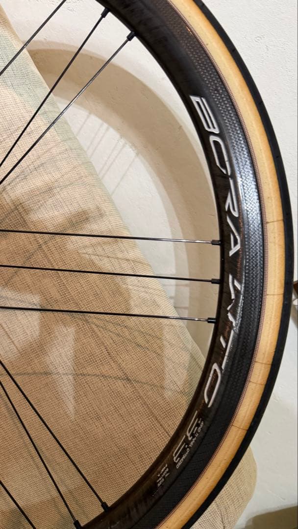 ボーラWTO３３　リムブレーキ カーボンホイール 700C