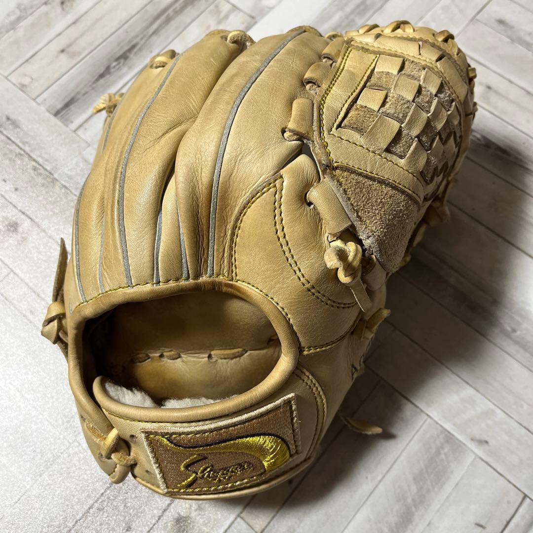 スラッガー　軟式　オーダー　グローブ　トレンチ　投手兼内野手用