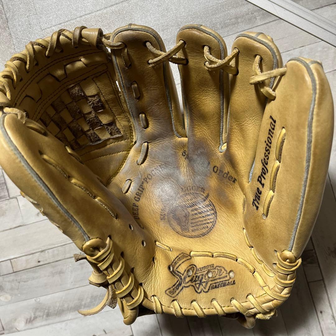 スラッガー　軟式　オーダー　グローブ　トレンチ　投手兼内野手用