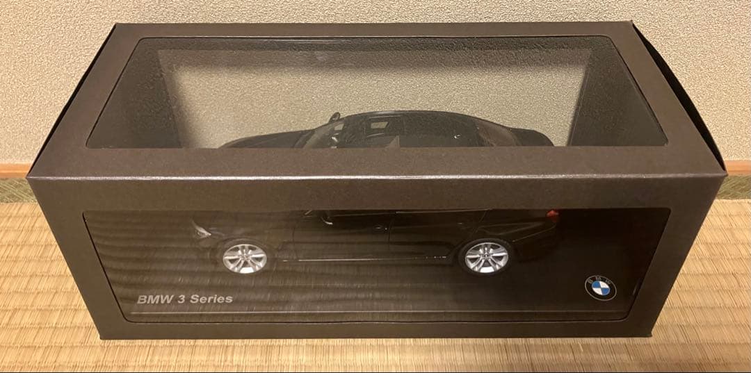 1/18 Paragon製  335i F30 ブラックサファイア