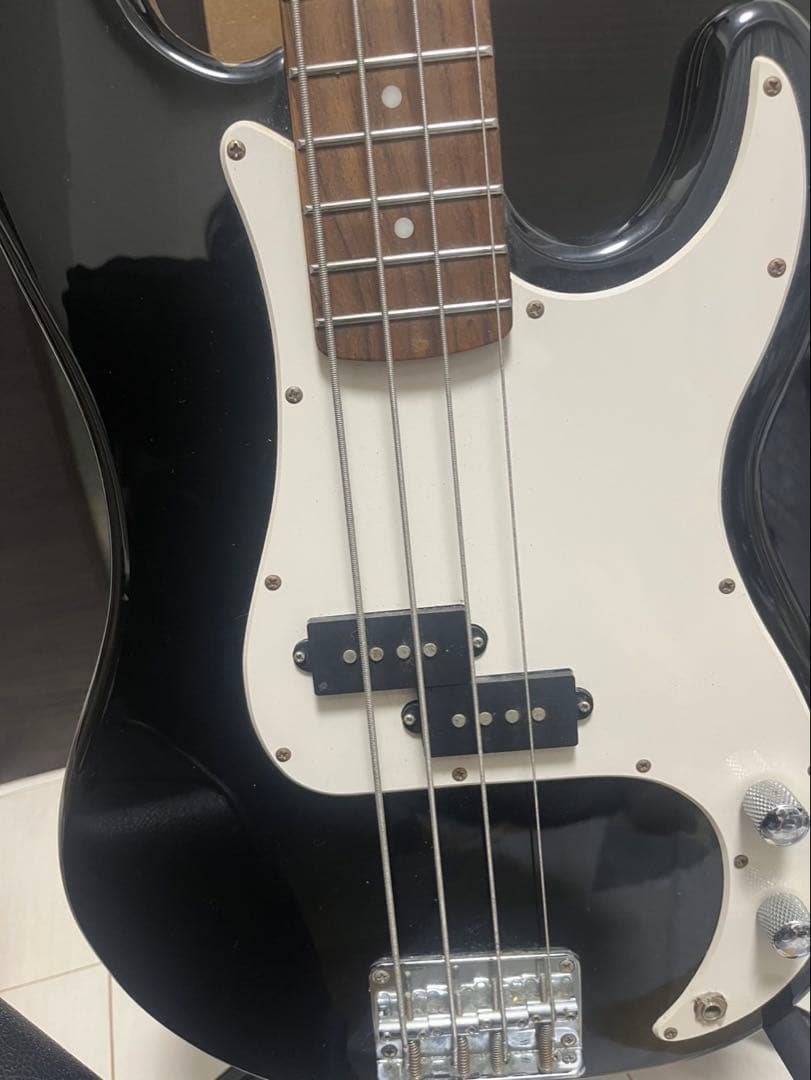 エレキベース ブラック 4弦 アンプ チューナー