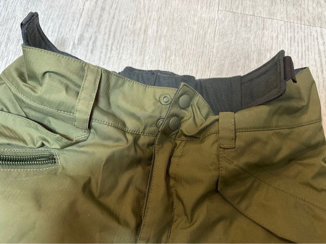 パタゴニア　スノーウェア　キッズ　130センチ　サイズS