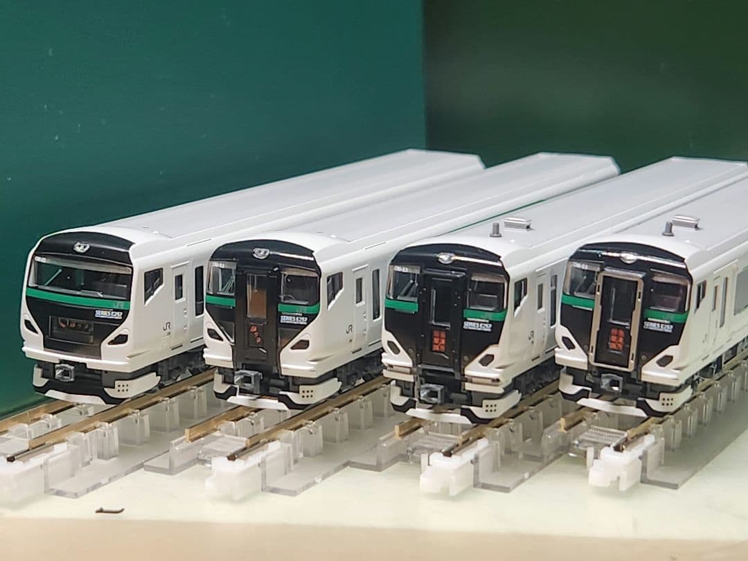 KATO E257系14両 10-1883 10-1884