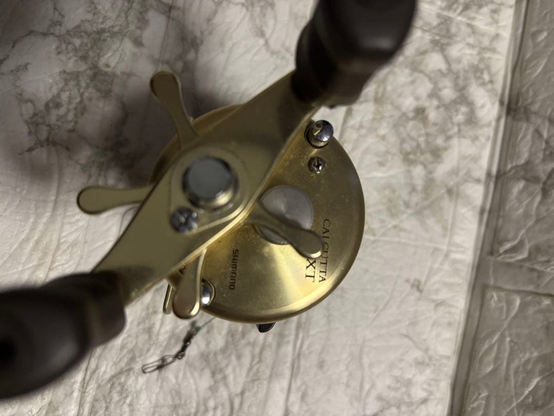 中古　SHIMANO カルカッタ 101XT アウトドア　釣り