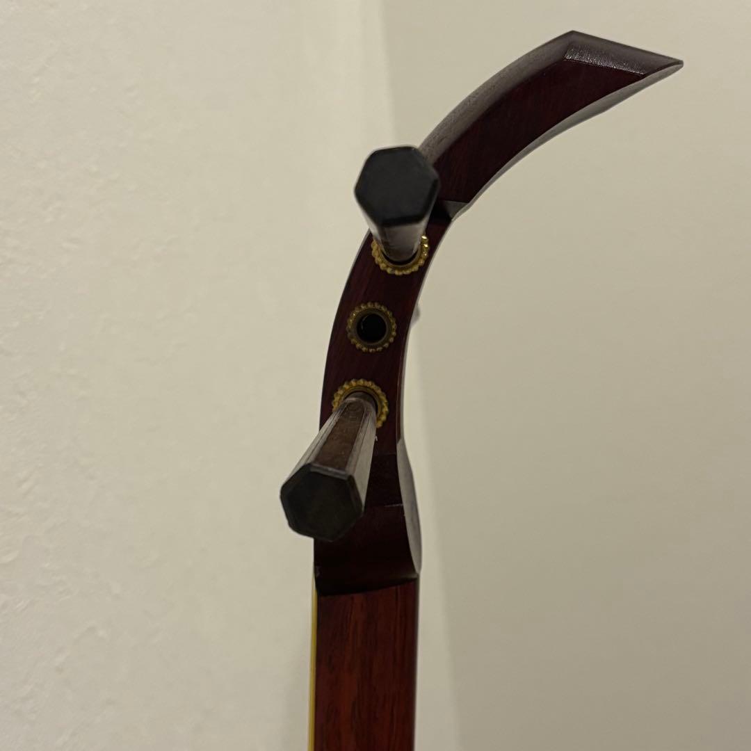 三味線 弦楽器　バチ2本　木製スタンド付き