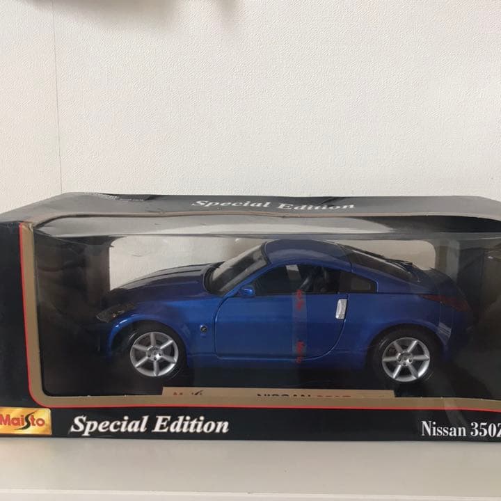 1/18 MAISTO ダイキャスト　NISSAN 350Z フェアレディZ