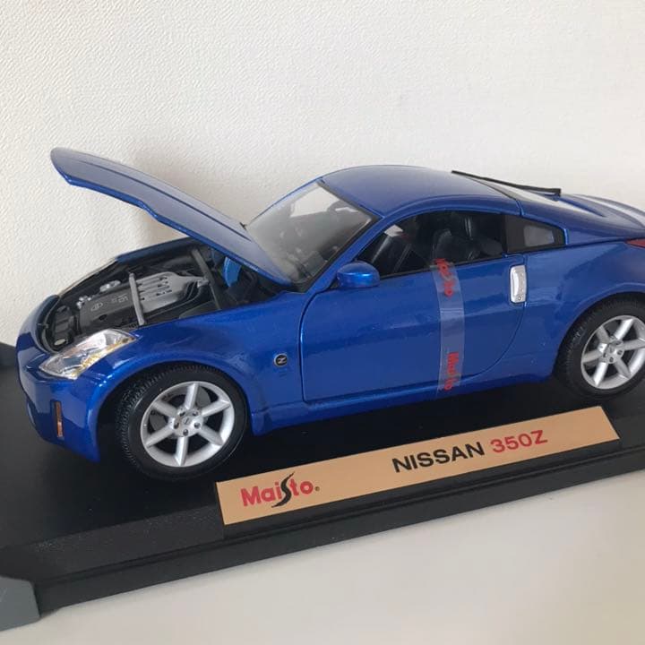 1/18 MAISTO ダイキャスト　NISSAN 350Z フェアレディZ