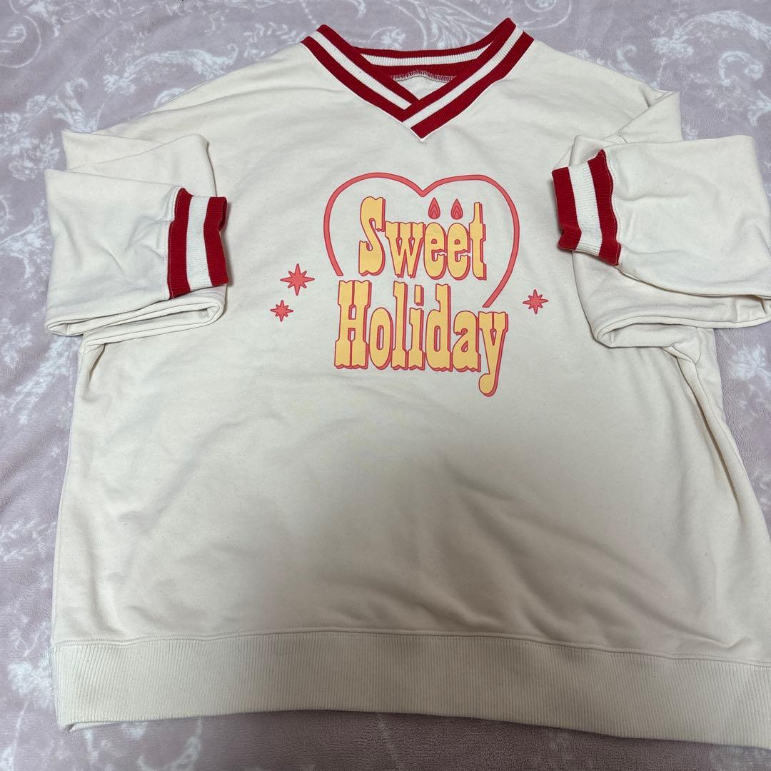 ミーアイ ME:I CONIC Sweet Holiday スウェット