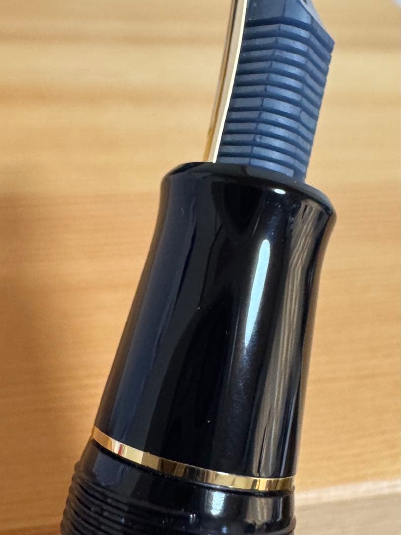 【パイロット】カスタムU RUSHI 朱 中細（FM）