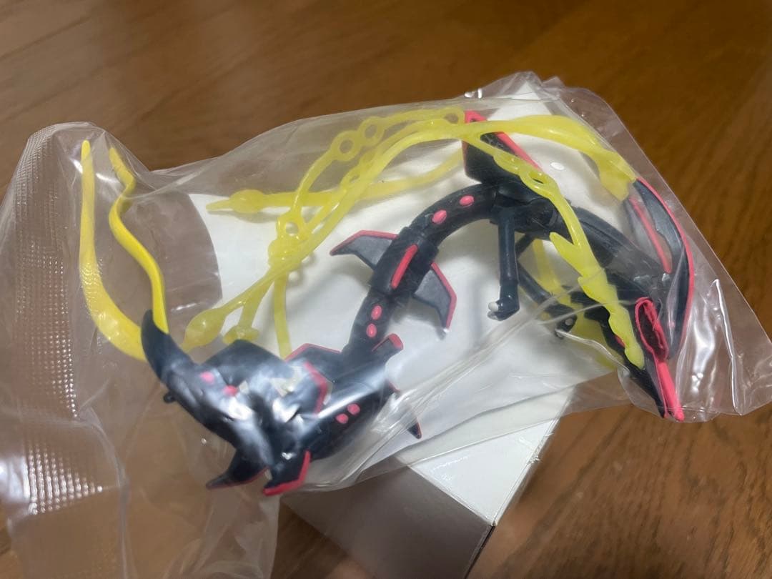 タカラトミー　ポケコレ　非売品　黒いメガレックウザ