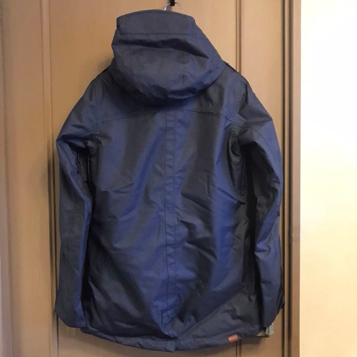 スノーボードジャケット