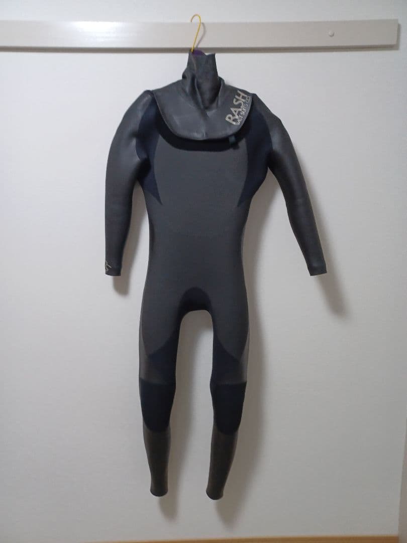 ラッシュ　セミドライ5ミリ