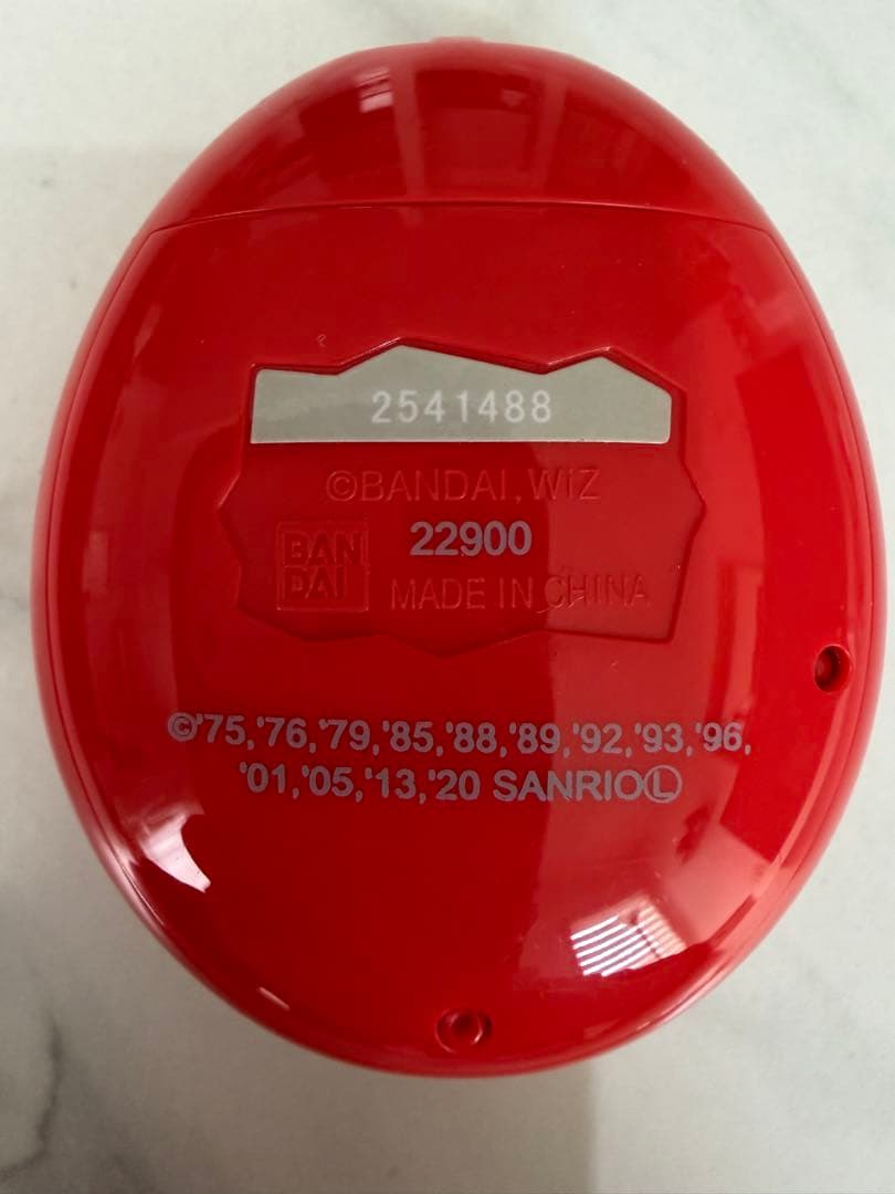 たまごっち サンリオキャラクター 赤
