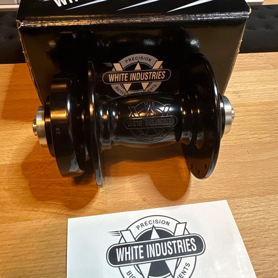 WHITE INDUSTRIES MI6 28hブラック フロントハブ