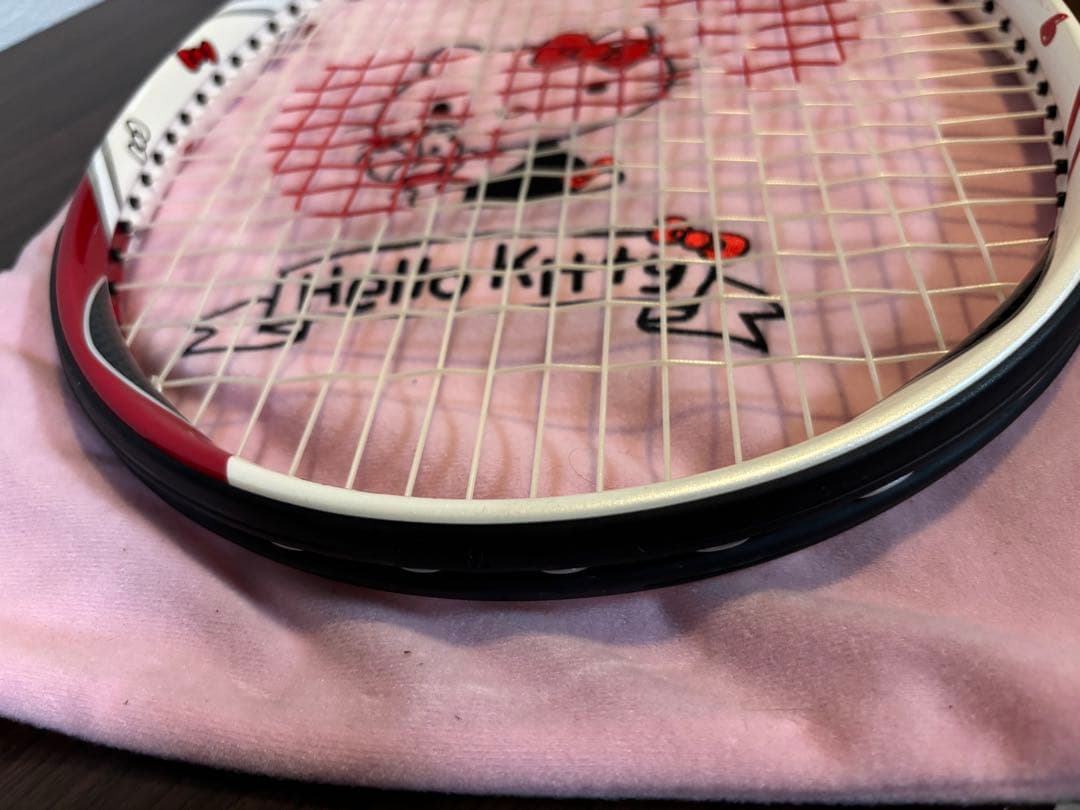 ハローキティ40周年アニバーサリーテニスラケット