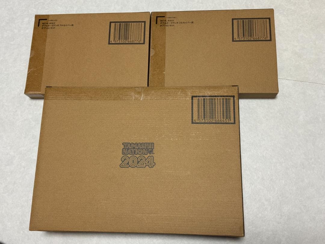 【新品】24 記念商品 メタルビルド 00クアンタ フルセイバー＋専用OPS×2