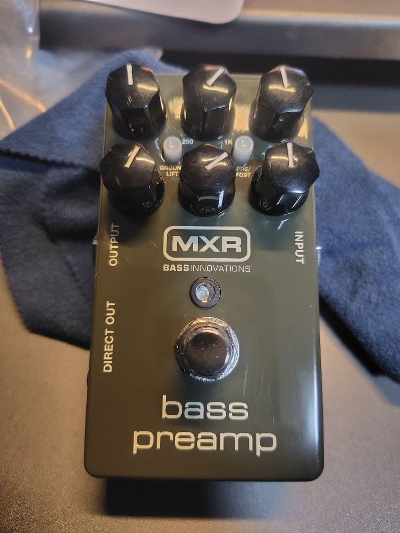 【ほぼ新品】MXR M81 Bass Preamp ベースエフェクター