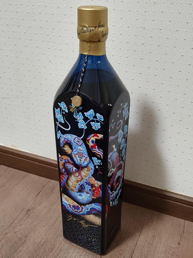 貴重1L大瓶 ジョニーウォーカー ブルーラベル イヤー オブ ザ スネーク
