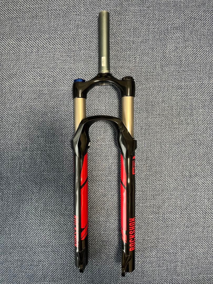 ROCK SHOXサスペンションフォーク 100ミリトラベル 29er用