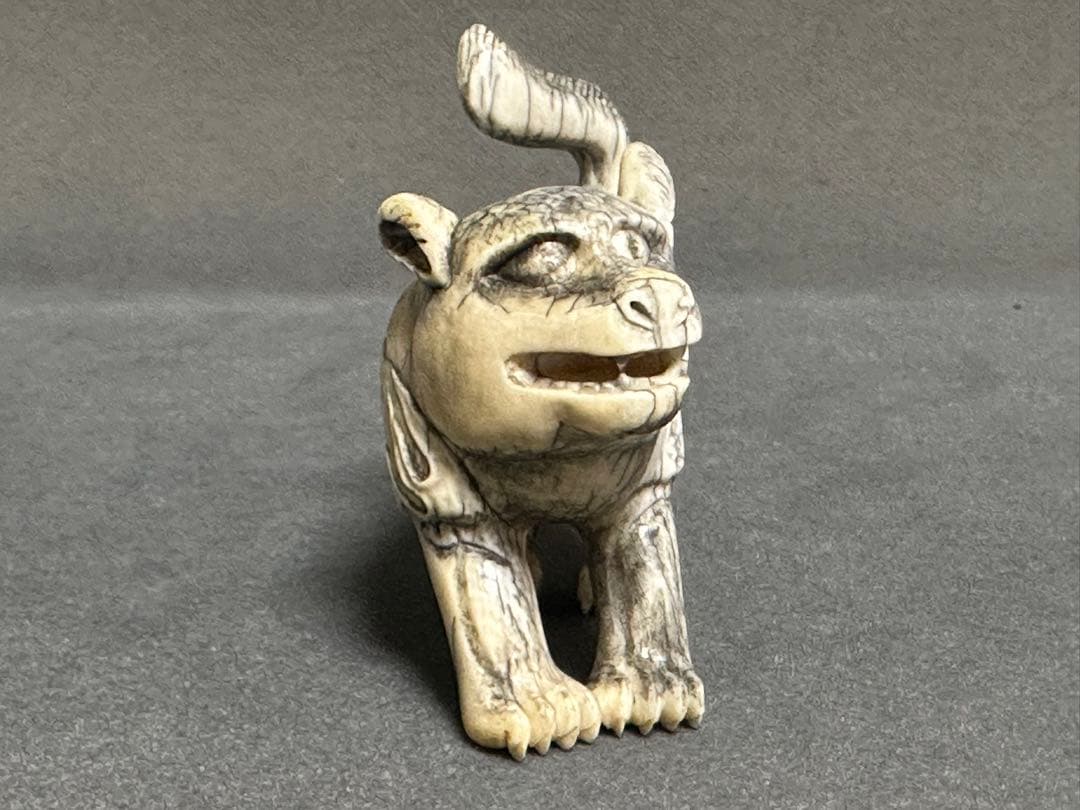 根付　狛犬　古美術品　 置物　細密細工　骨董　アンティーク　彫刻 工芸品