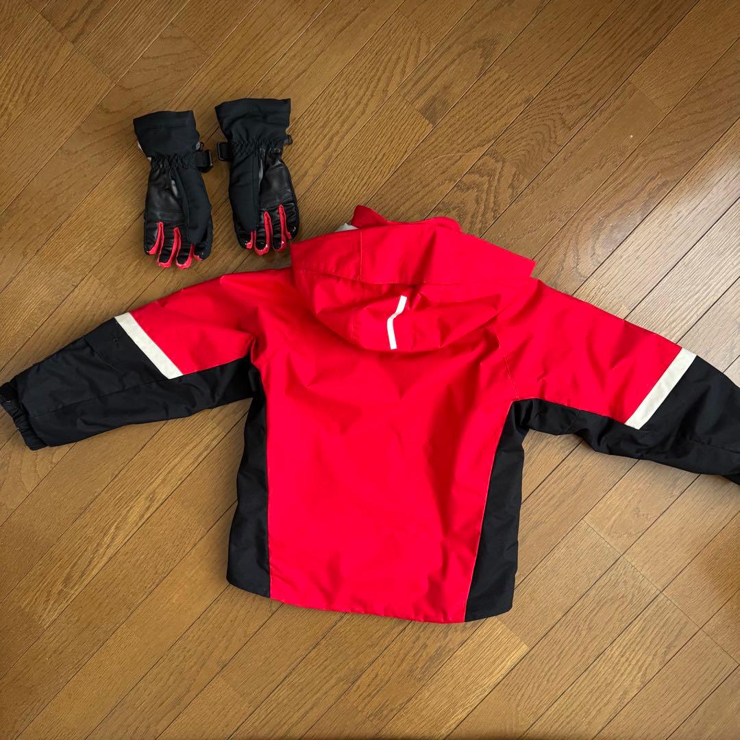 デサント　スキーウエア ジュニア 上下 セット　120 グローブはおまけです。