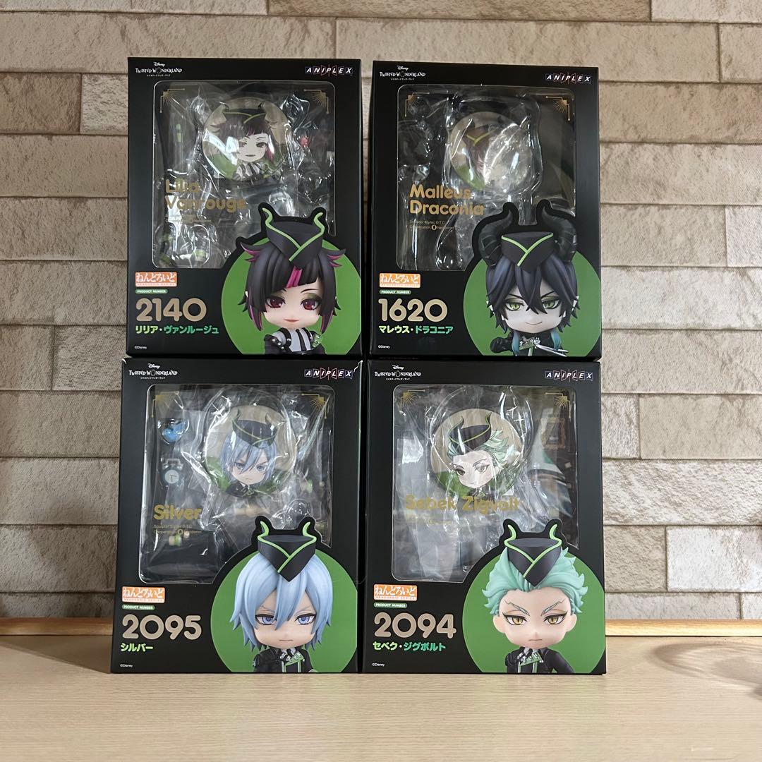 ツイステ ねんどろいど マレウス リリア シルバー セベク フィギュア セット
