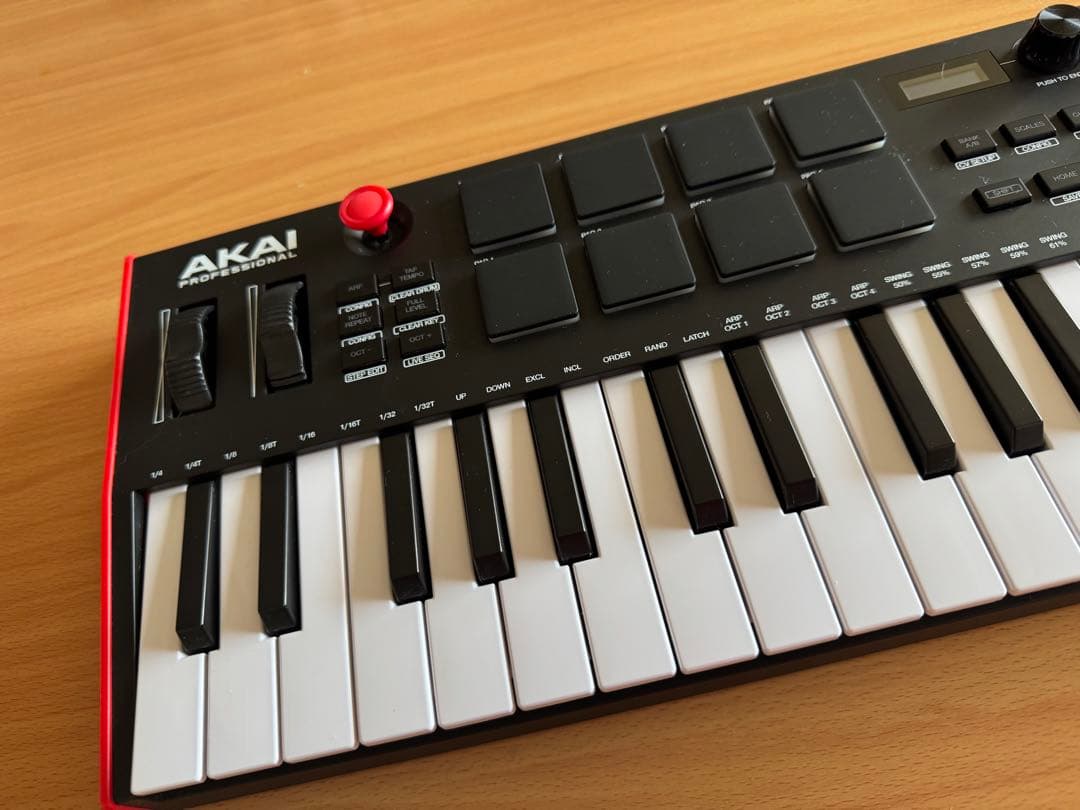 AKAI MIDIキーボード 37鍵