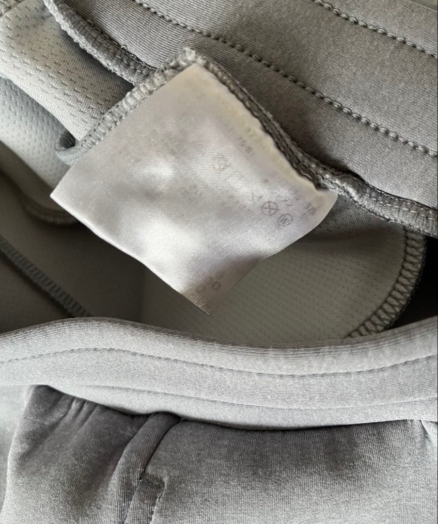 スボルメ トレーニングウェア上下