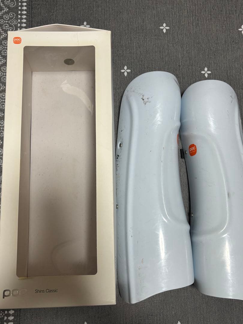 POC Shins Classic シンガード