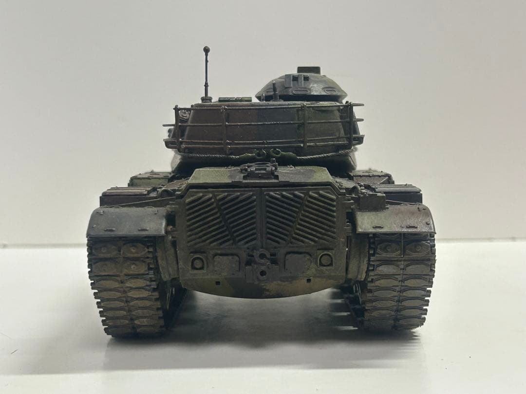 台湾　M60A3 タミヤ　1/35 完成品　戦車　模型　プラモデル