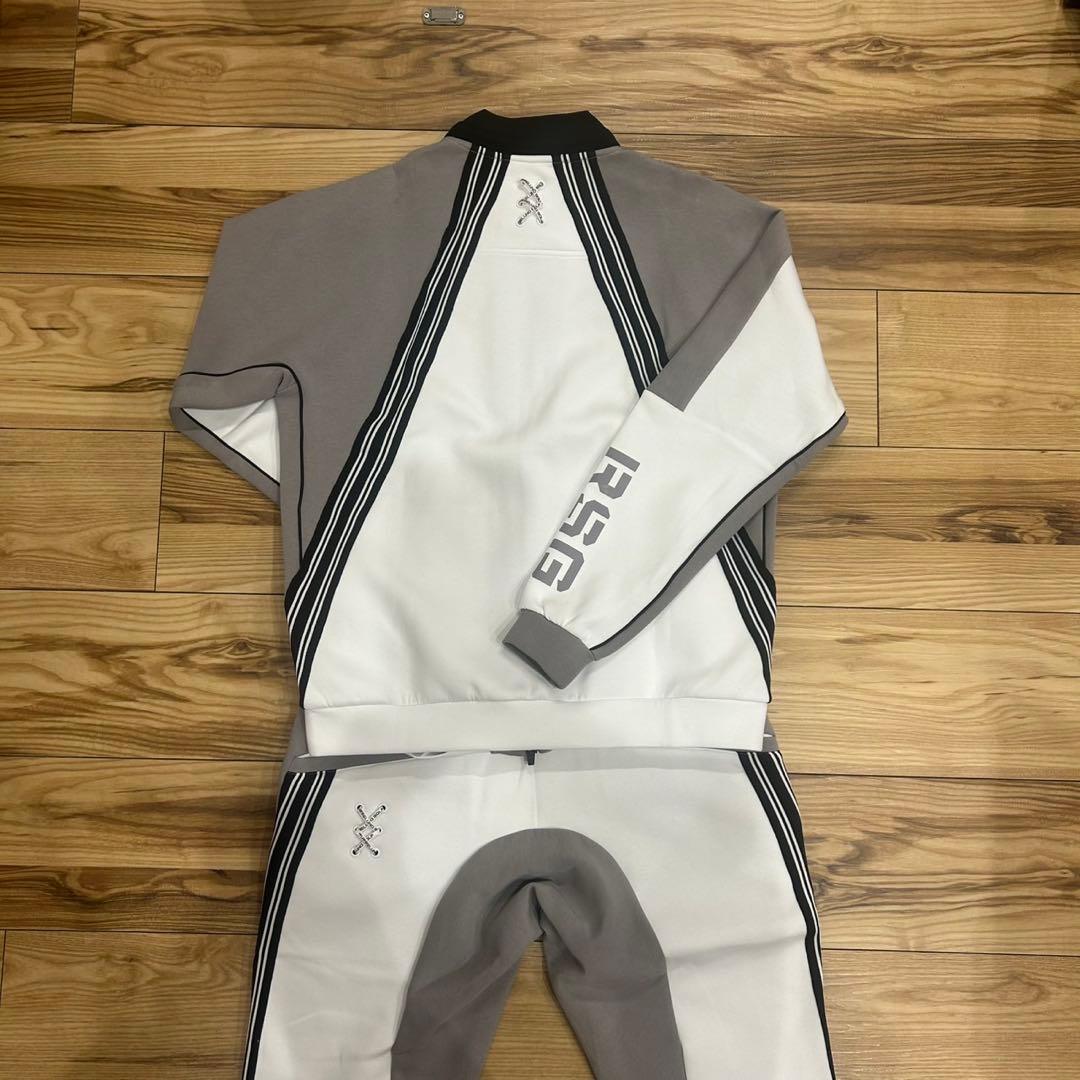 ラッセルノ　サイズ5 メンズウエア　上下セット