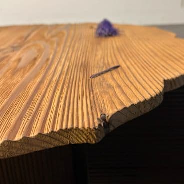 木製の額縁一枚