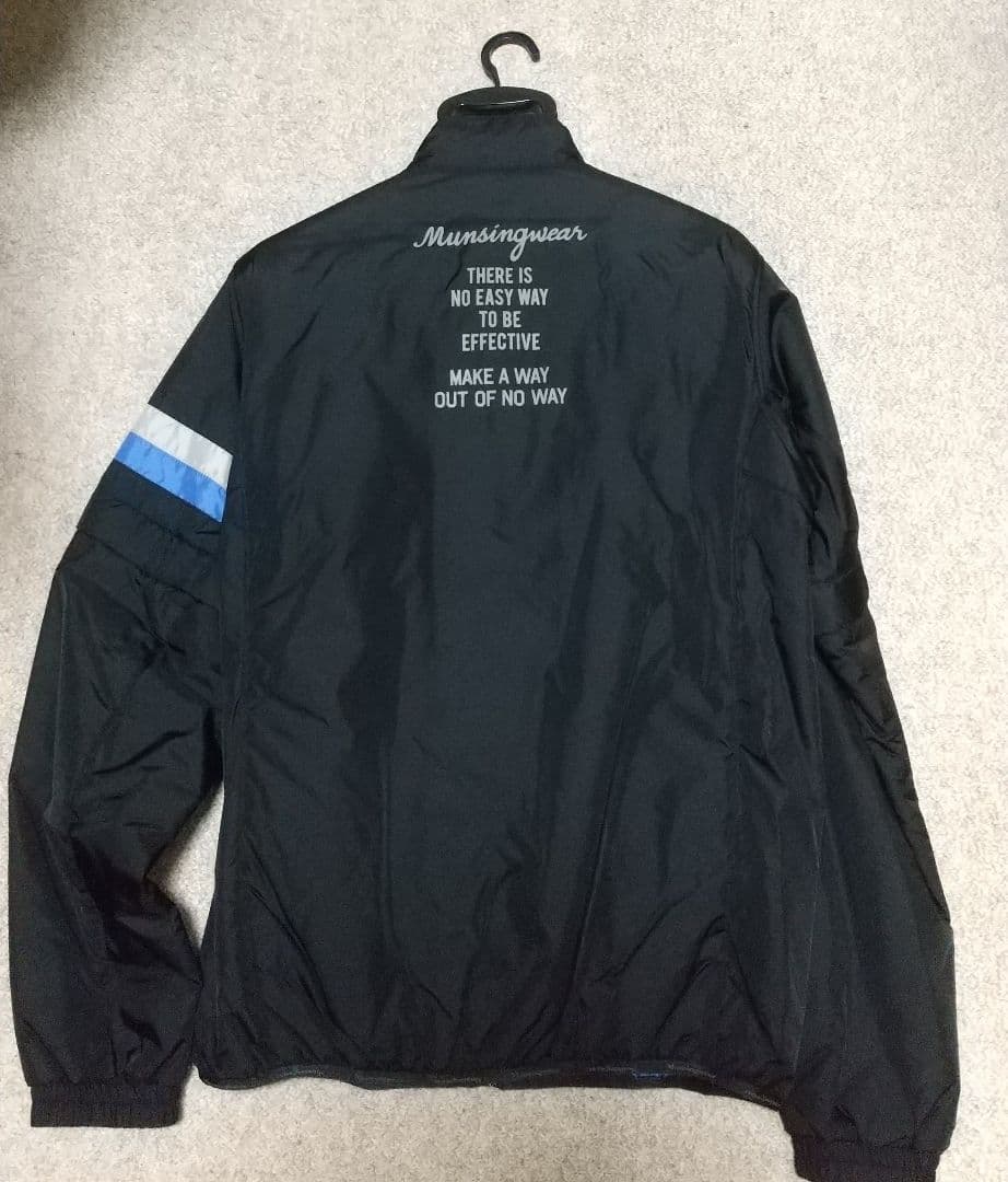 Munsingwear ナイロンジャケット 黒/青