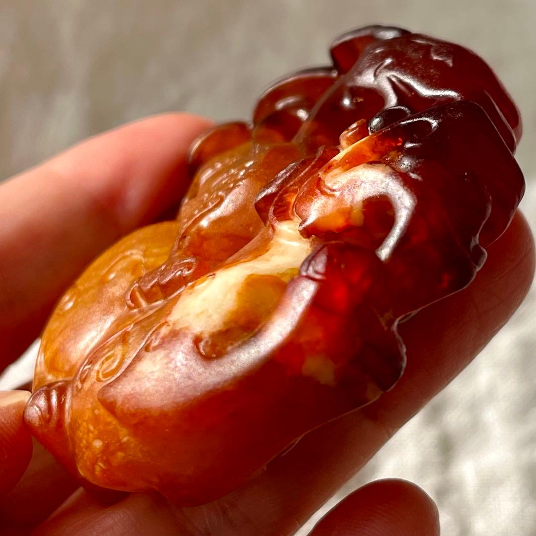 和田玉 赤玉 鼻煙壺 嗅ぎタバコケース 古玉 手彫 彫刻 神獣 軟玉 ネフライト